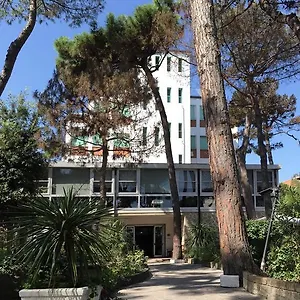 hotel-promenade-milano-marittima.emilia-romagnahotels.net/
